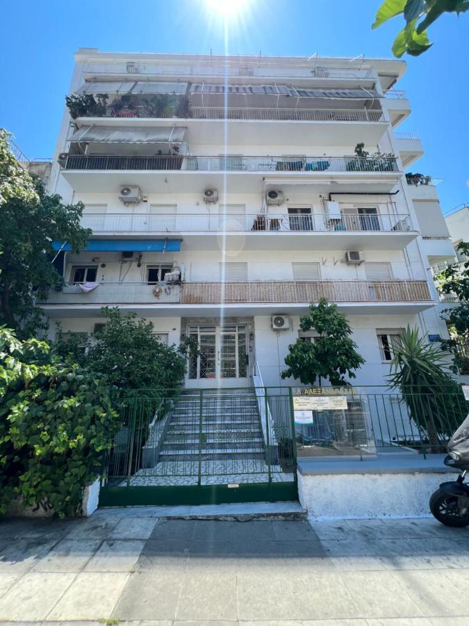 Apartment “plan B” *